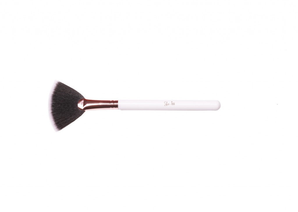 SHE-ISS FAN BRUSH (6)